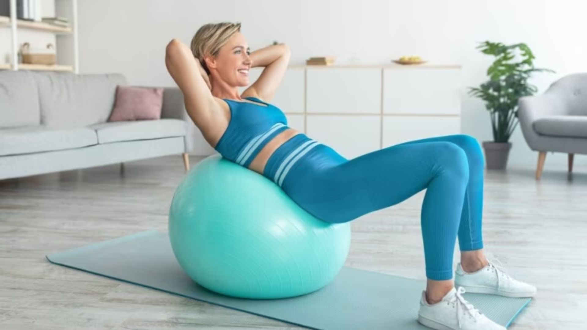 5 best exercise balls to increase spine and core strength