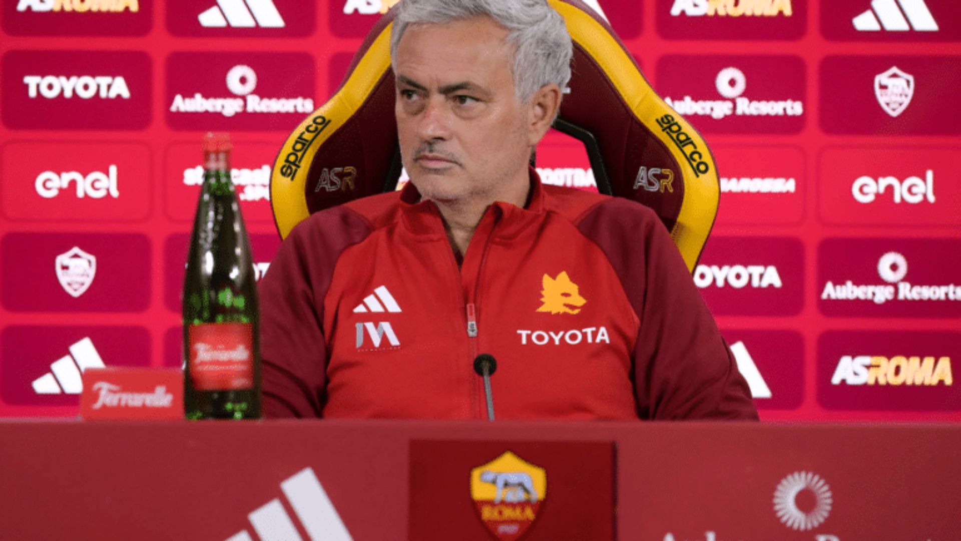 Mourinho criticizes Roma players for poor attitude in away games