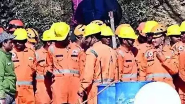 ‘Avoid emotional talk’: Doctors tutor kin of trapped workers in Uttarakhand tunnel to keep men in high spirits